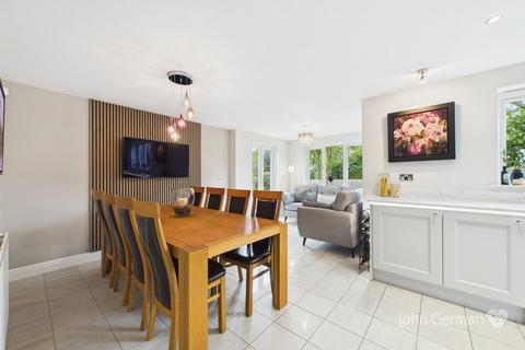 6 Dovestone Gardens, Littleover, Derby, DE23 4EJ