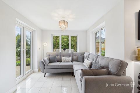 6 Dovestone Gardens, Littleover, Derby, DE23 4EJ