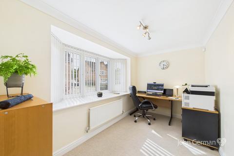 6 Dovestone Gardens, Littleover, Derby, DE23 4EJ
