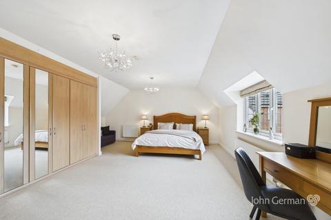 6 Dovestone Gardens, Littleover, Derby, DE23 4EJ