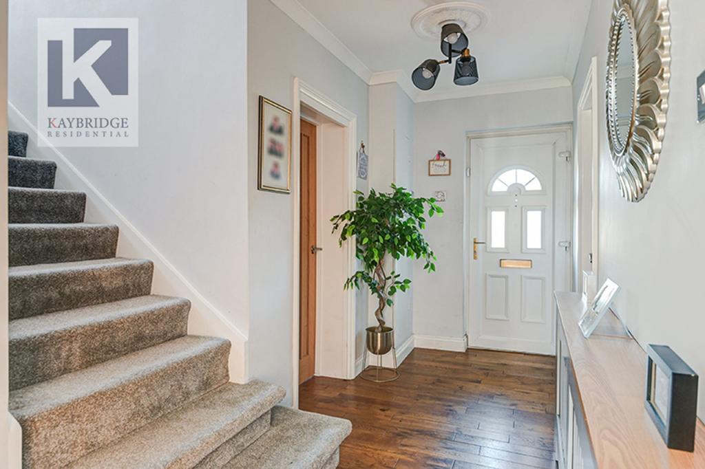 The Hawthorns, Epsom - KT17 2 QA
