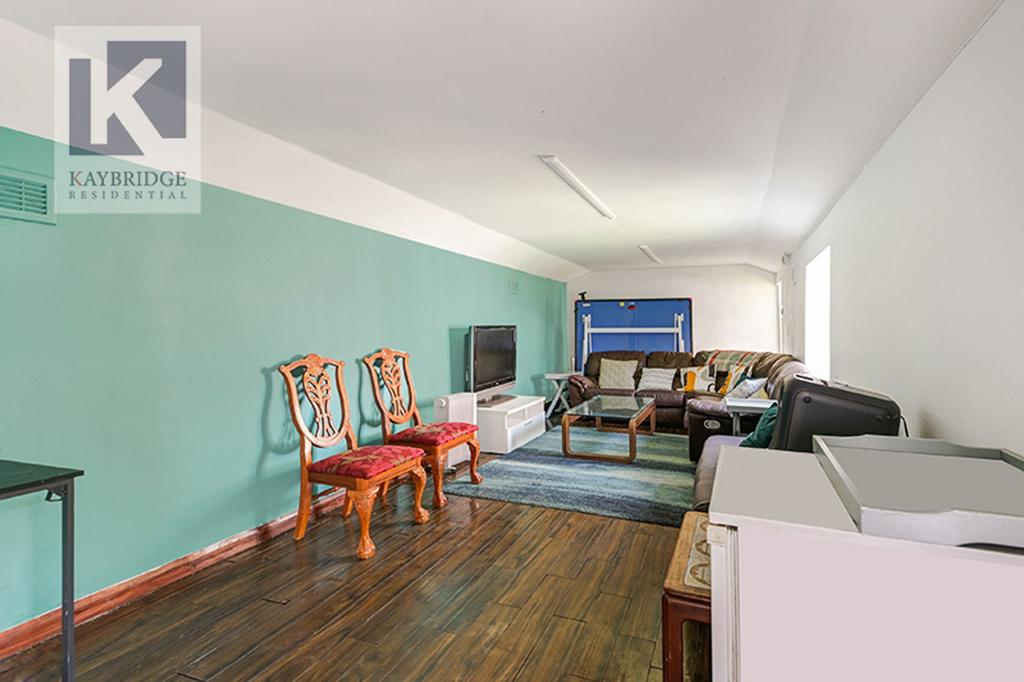 The Hawthorns, Epsom - KT17 2 QA