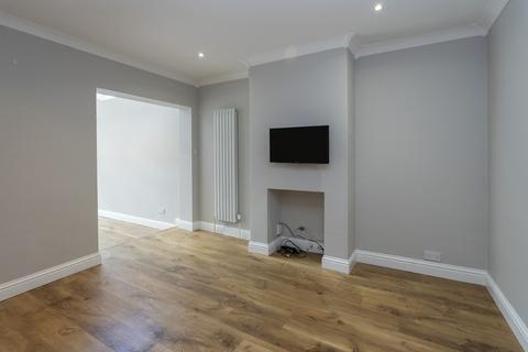 4 bedroom semi-detached house for sale, Wathen Road, Dorking