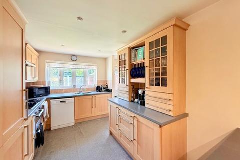 4 bedroom detached house for sale, Depden Gardens, Dibden Purlieu, Southampton