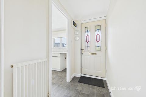 28 Ashbrook Close, Uttoxeter, ST14 8UL