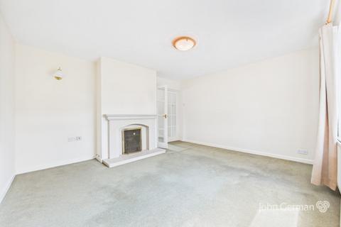 20 Hall Road, Uttoxeter, ST14 7PN