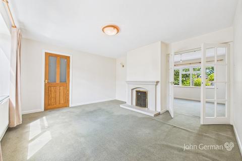 20 Hall Road, Uttoxeter, ST14 7PN