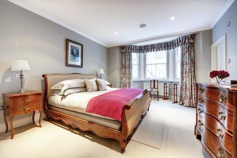 2 bedroom apartment for sale, Beaufort Gardens, Knightsbridge SW3