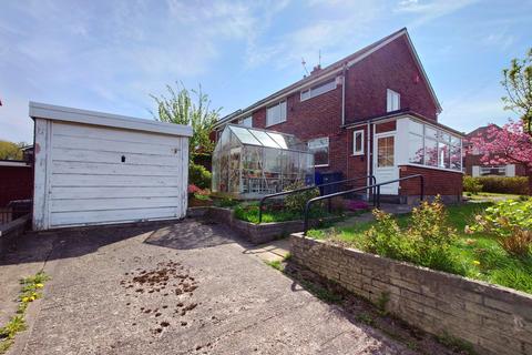 3 bedroom semi-detached house for sale, Westmorland Avenue, Clough Hall, Stoke-on-Trent