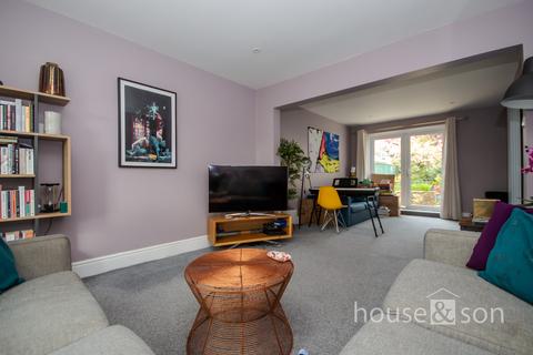 520 Charminster Road, Bournemouth, BH8 9SJ