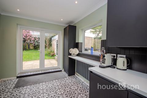 520 Charminster Road, Bournemouth, BH8 9SJ