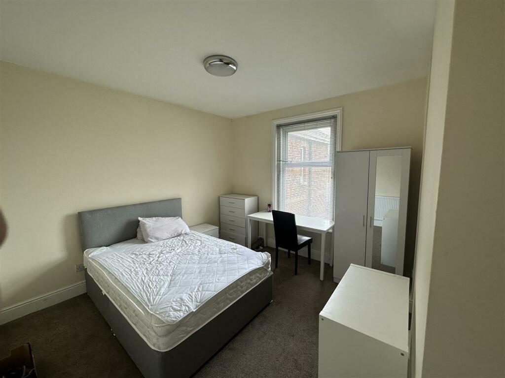 Bed 1