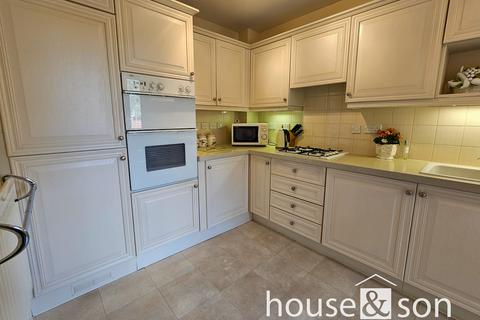 2 bedroom apartment for sale, Keverstone Court, 97 Manor Road, East Cliff, Bournemouth BH1