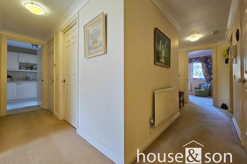 2 bedroom apartment for sale, Keverstone Court, 97 Manor Road, East Cliff, Bournemouth BH1
