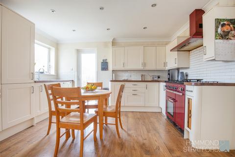 4 bedroom detached house for sale, Ebbisham Drive, Eaton
