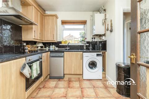 2 bedroom terraced house to rent, Appleby Walk, Bristol, BS4