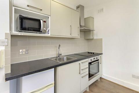 Studio to rent, Nevern Place, London SW5