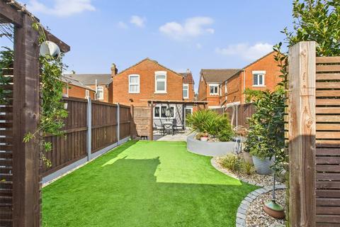 40 Clevedon Road, Gloucester, GL1 4RN