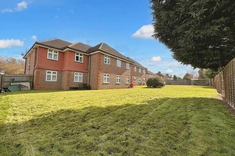 undefined, Brighton Road, Coulsdon CR5