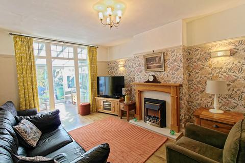 3 bedroom semi-detached house for sale, Western Park, Leicestershire