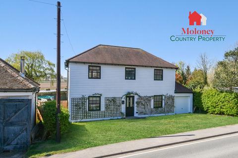 3 bedroom detached house for sale, Newenden, Kent TN18