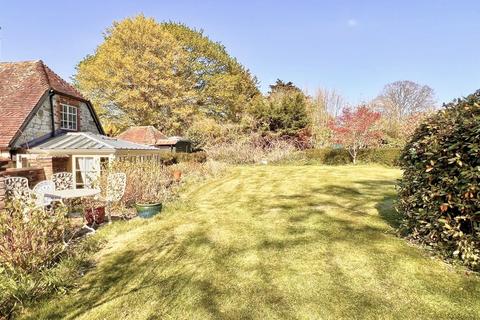 2 bedroom detached house for sale, Petersfield GU31