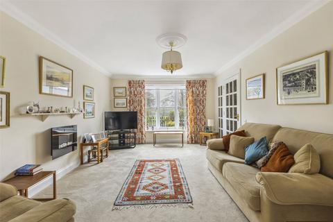 2 bedroom retirement property for sale, St. Marys Court, Beaconsfield, Buckinghamshire, HP9