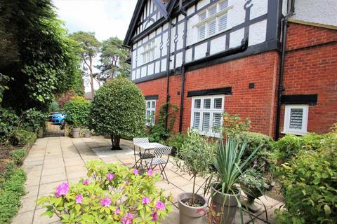 undefined, Sandy Lane, Woking GU22