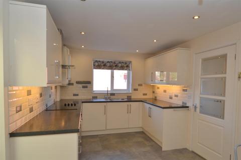 3 bedroom semi-detached house for sale, Mayfair Close, Malvern