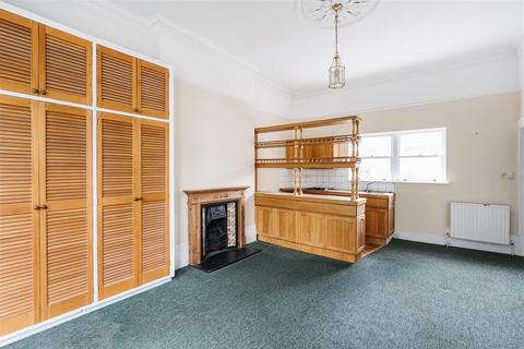 1 bedroom flat for sale, South Hill Park Gardens, Hampstead Heath, London, NW3