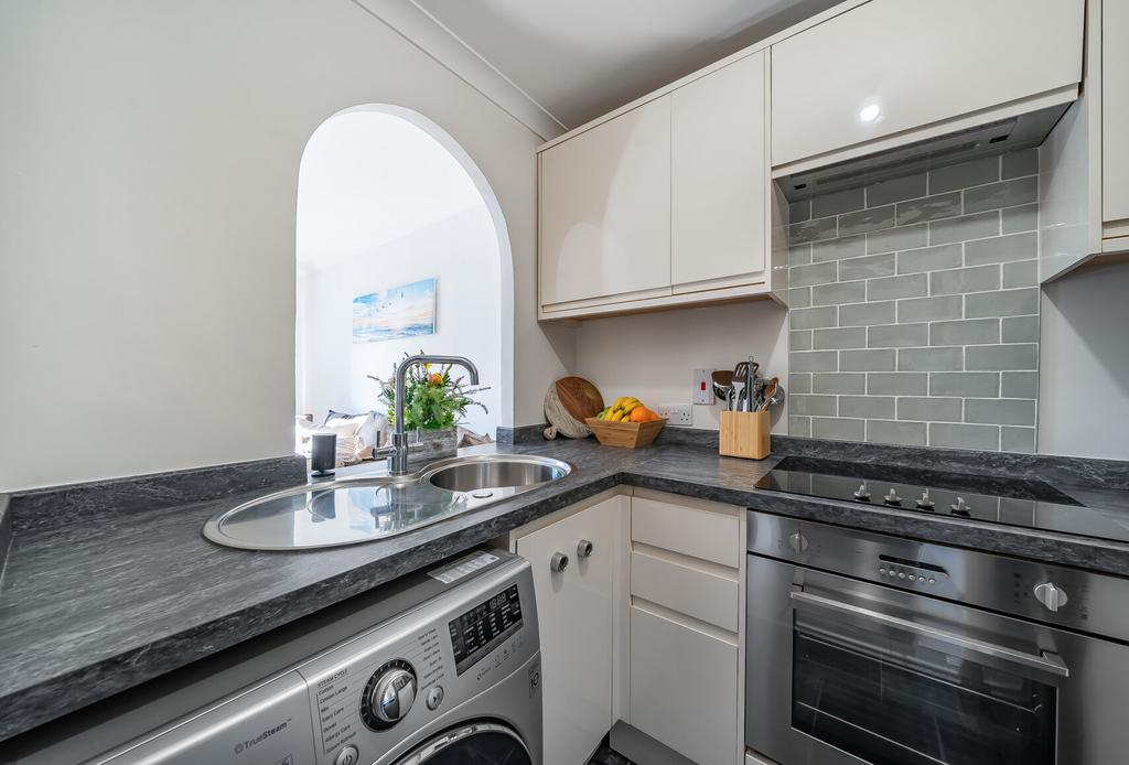 1276412 (6).jpg