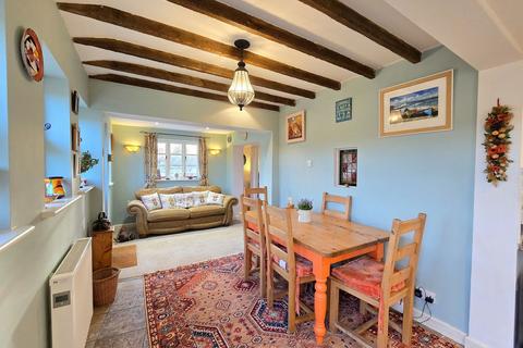 undefined, 2 Salmon Hutch, Crediton EX17