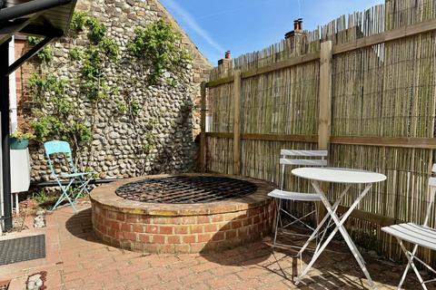undefined, Cross Street, Holt NR25