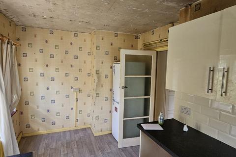 2 bedroom flat for sale, Coulsdon CR5