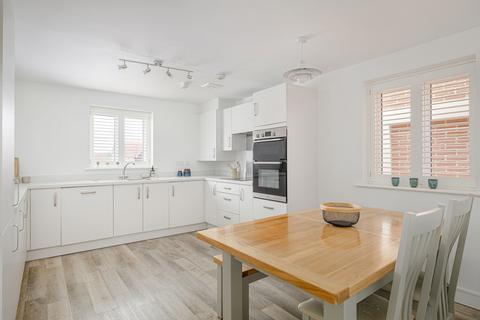 3 bedroom detached bungalow for sale, Fairfax Drive, Saffron Walden, CB10