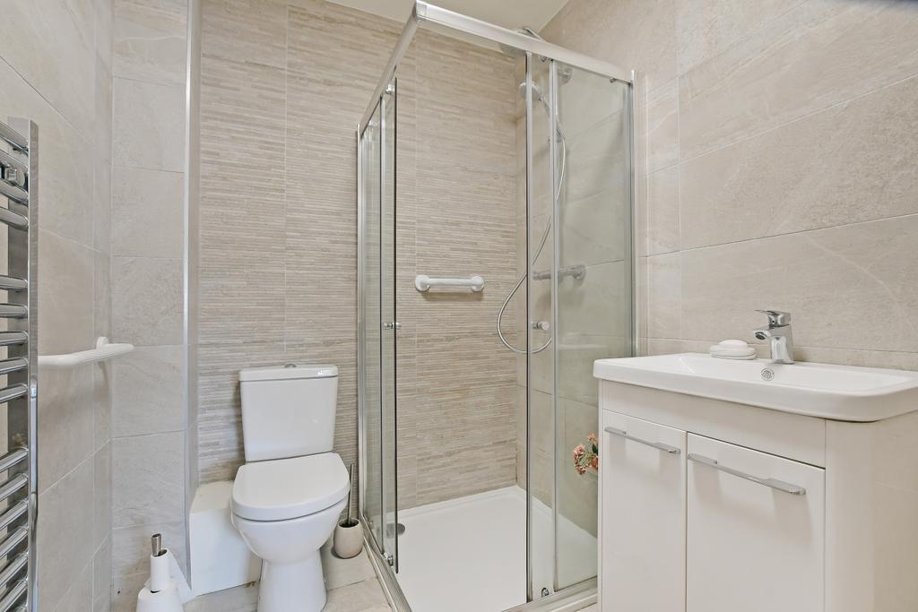 Bedroom 1 En Suite