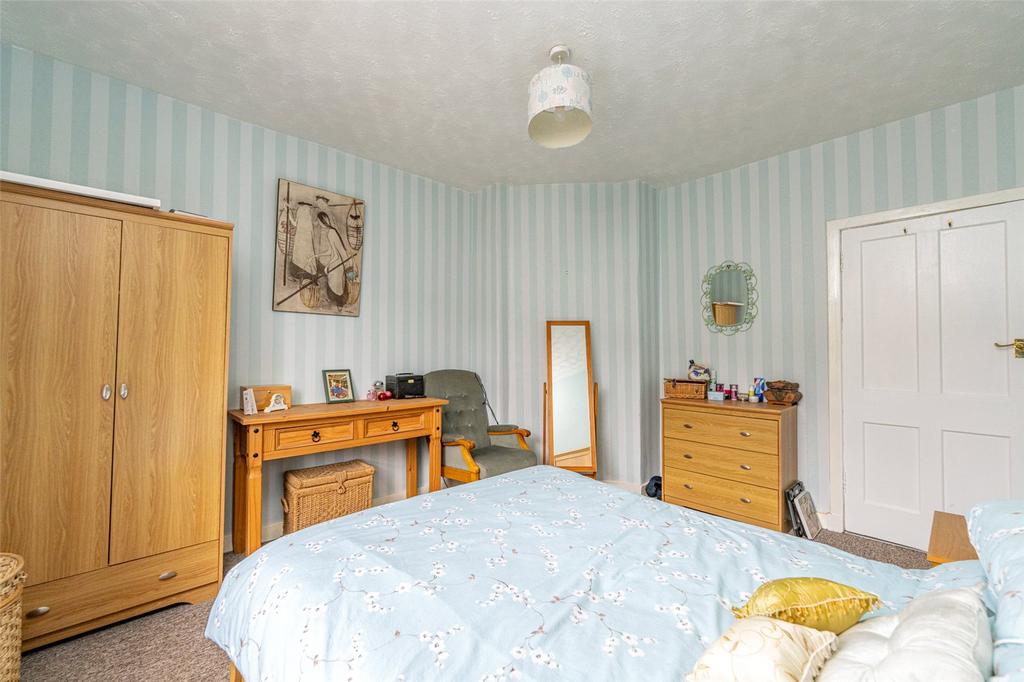 Bedroom 1 Alt