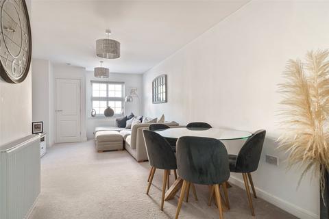 2 bedroom maisonette for sale, Urnfield, Hampshire GU46