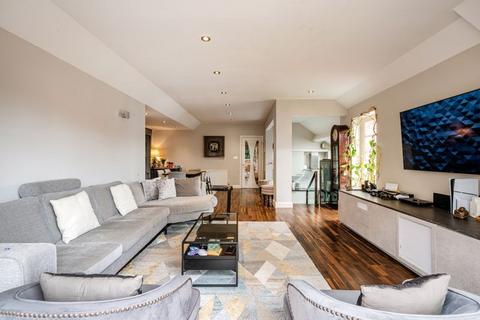 3 bedroom apartment for sale, Redington Road, Hampstead, London NW3