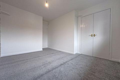 34 Avern Close, Tipton, DY4 7ND