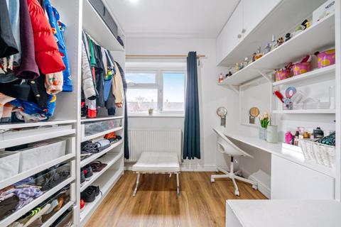 67 Keightley Drive, London, SE9 2HW