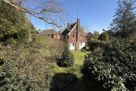 4 bedroom detached house for sale, Mytten Close, Cuckfield