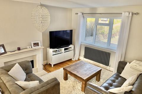 25 Barrowfield, Cuckfield, Haywards Heath, RH17 5ER