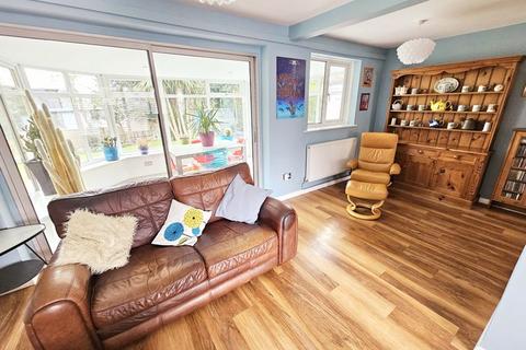 55 Hawthorn Road, Wylde Green, Sutton Coldfield, B72 1ES