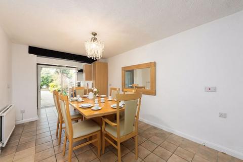 3 bedroom character property for sale, Eastwick Road, Bookham