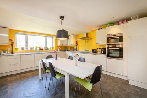 5 bedroom detached house for sale, Glenleigh Walk, Robertsbridge, TN32