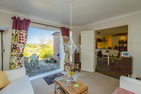 5 bedroom detached house for sale, Glenleigh Walk, Robertsbridge, TN32