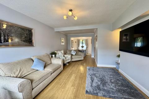 4 bedroom semi-detached house for sale, Coburn Drive, Four Oaks, Sutton Coldfield, B75 5NT