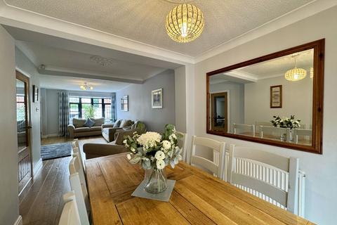 4 bedroom semi-detached house for sale, Coburn Drive, Four Oaks, Sutton Coldfield, B75 5NT