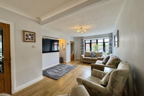 4 bedroom semi-detached house for sale, Coburn Drive, Four Oaks, Sutton Coldfield, B75 5NT